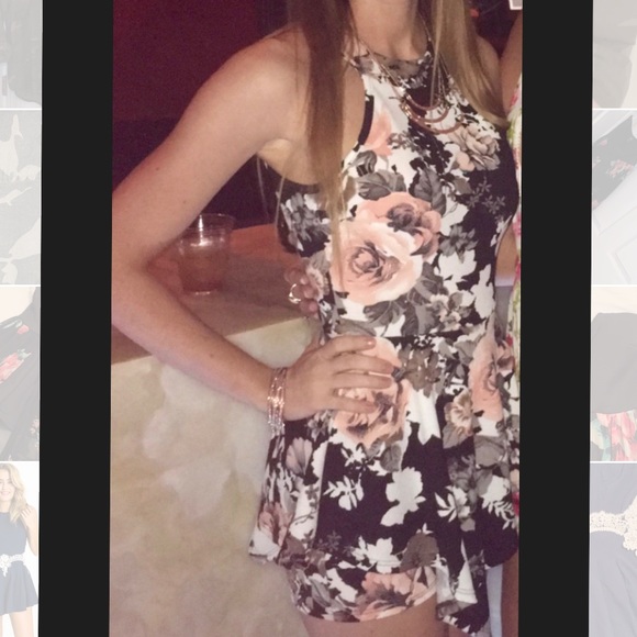 Romper 🌸 - Picture 4 of 5